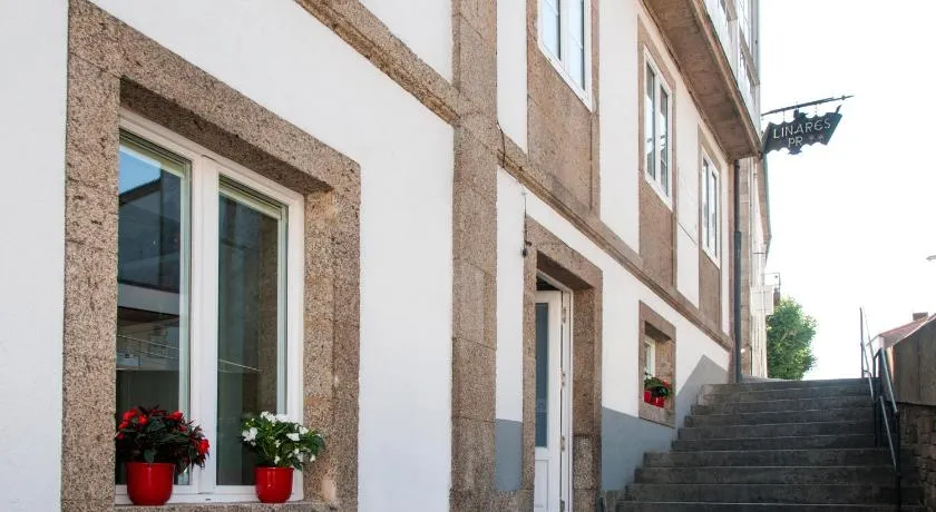 Albergue Linares - Image 1