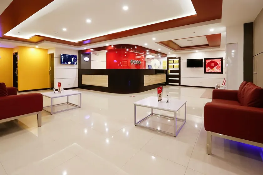 Hotel Sogo LRT Monumento Stn - Image 1