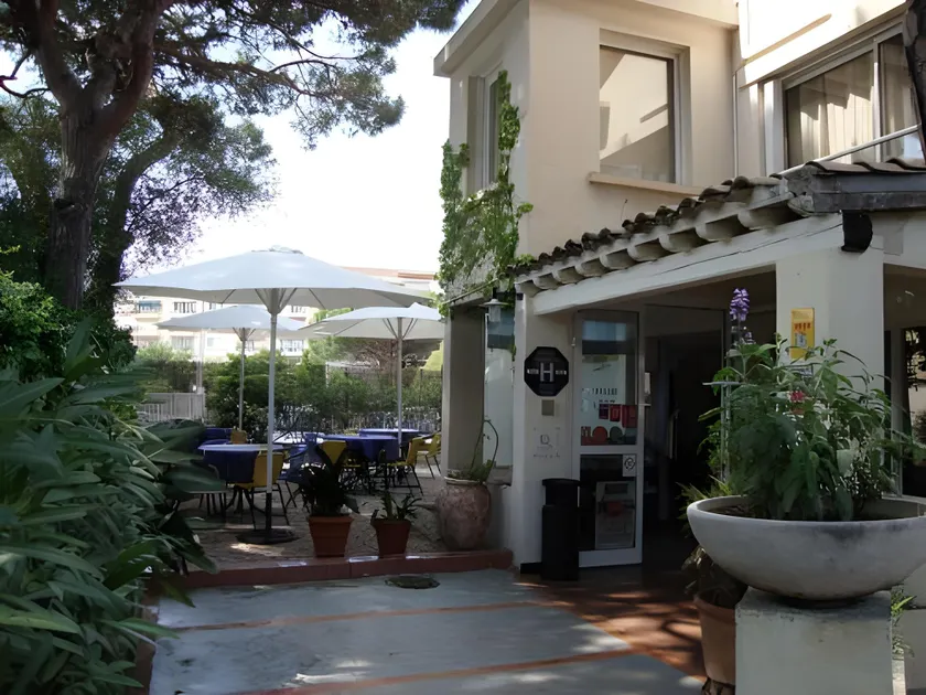 Hôtel L'Oasis Fréjus - Image 1