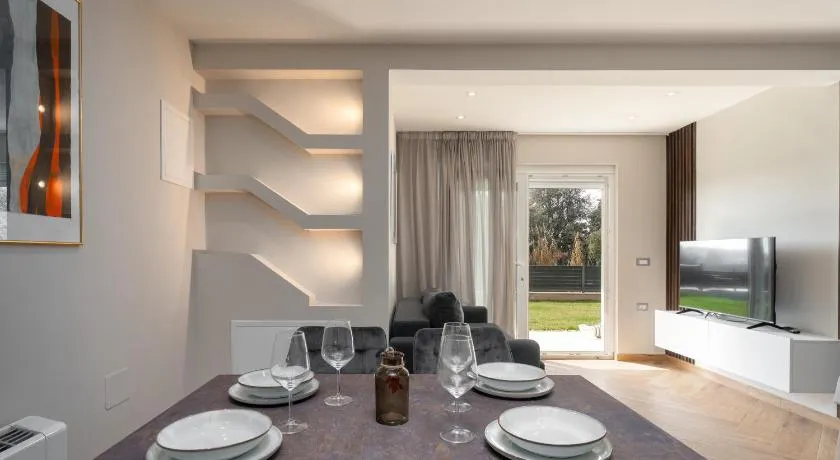 Larum Apartmens - Image 1