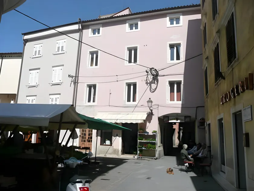 Jazz Apartments - Image 1