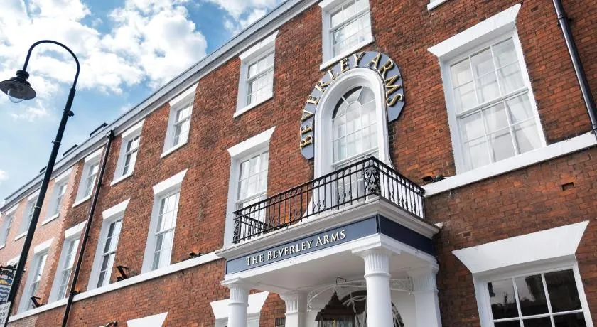 The Beverley Arms Hotel - Image 1
