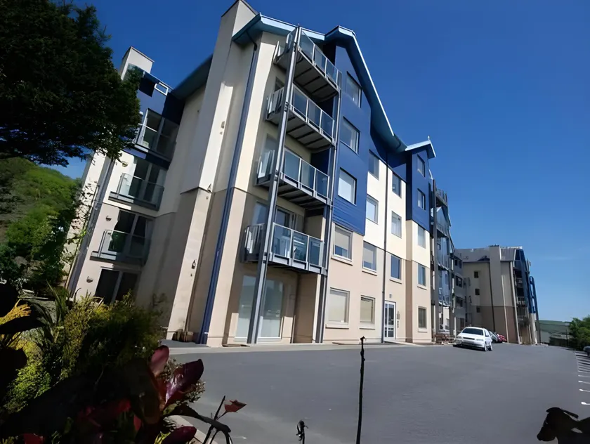 Parc y Bryn Serviced Apartments - Image 1