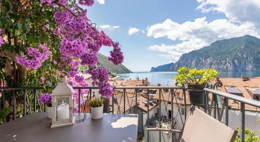 La Terrazza del Lago - Image 1