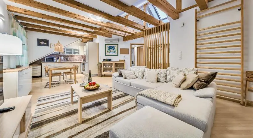 Flexible SelfCheckIns Zagreb 284 - 2 Bedroom Apartment - Loggia - Keybox Entry - Image 1