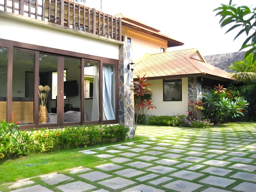 Baan Chaba - Luxury Private Pool Villa - Image 1