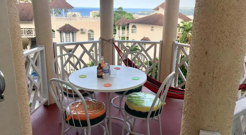 #D1 castle STUDIO WIFI KING bed Ocho Rios Jamaica - Image 1