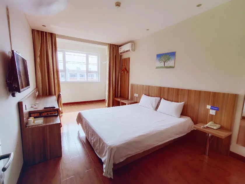 Eaka 365 Chain Hotel (Cangzhou Yellow Crane Tower Branch) - Image 1