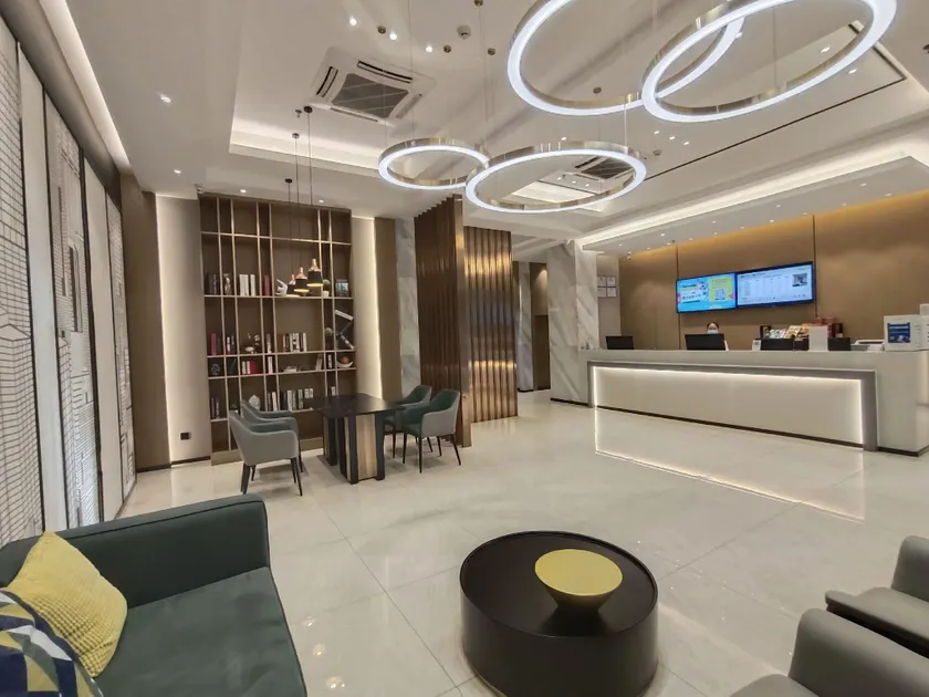 City Comfort Inn Yulin Jincheng Center Municipal Government - Image 1