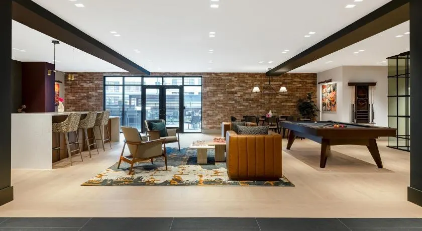 Luxury Apartments by Hyatus Center City - Image 1