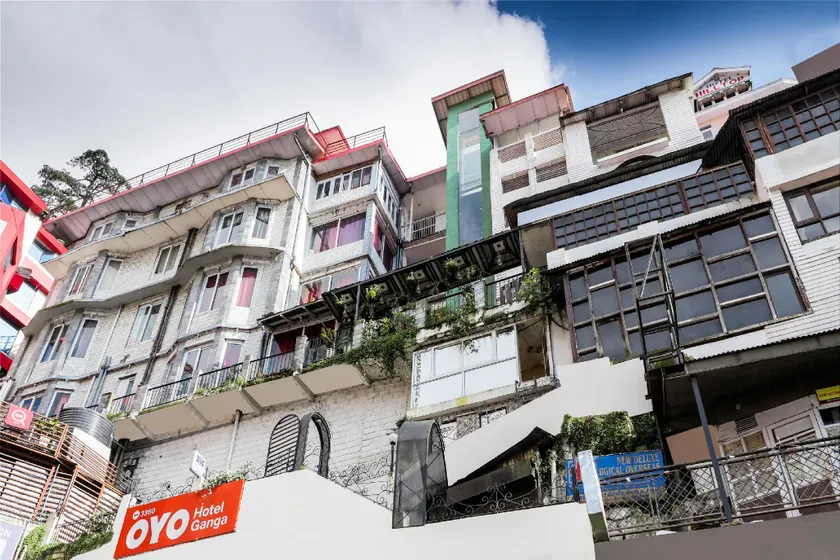 3360 Hotel Ganga - Image 1