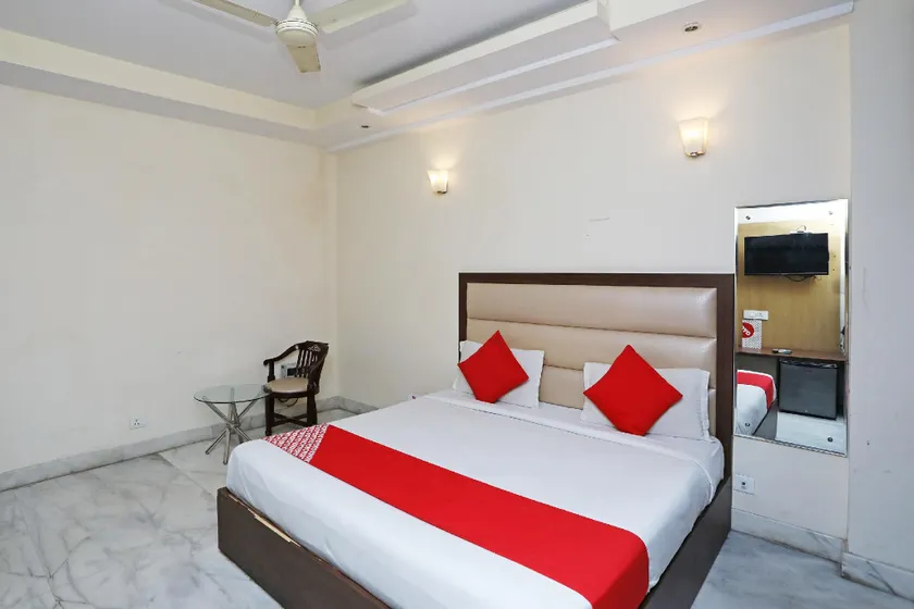 Hotel O South Paradise - Image 1