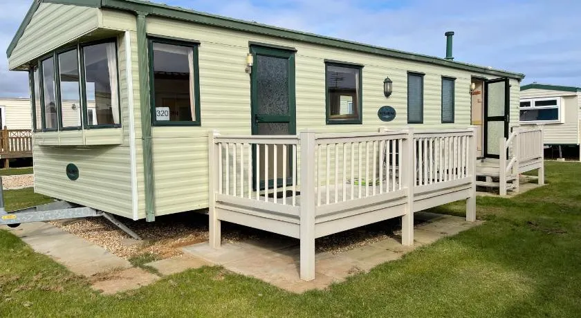 R&S HOLIDAY HOMES THE CHASE r14 - Image 1