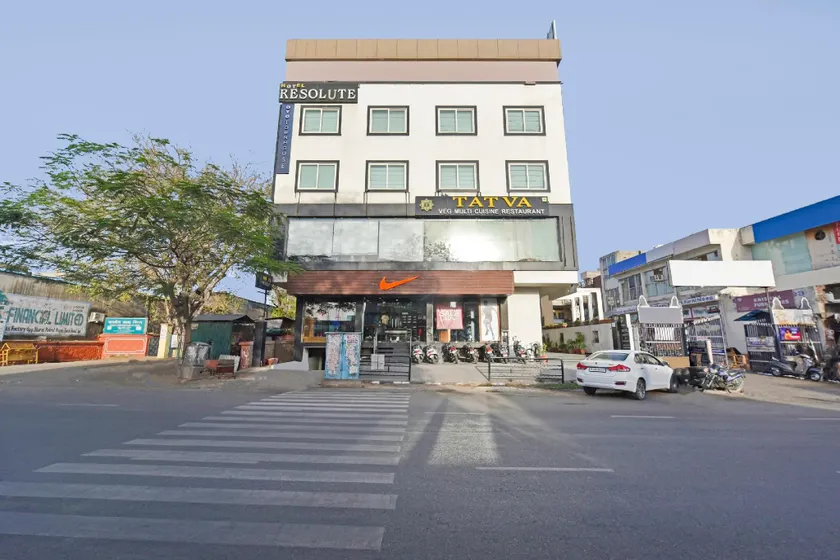 Townhouse Hotel Tatva - Image 1