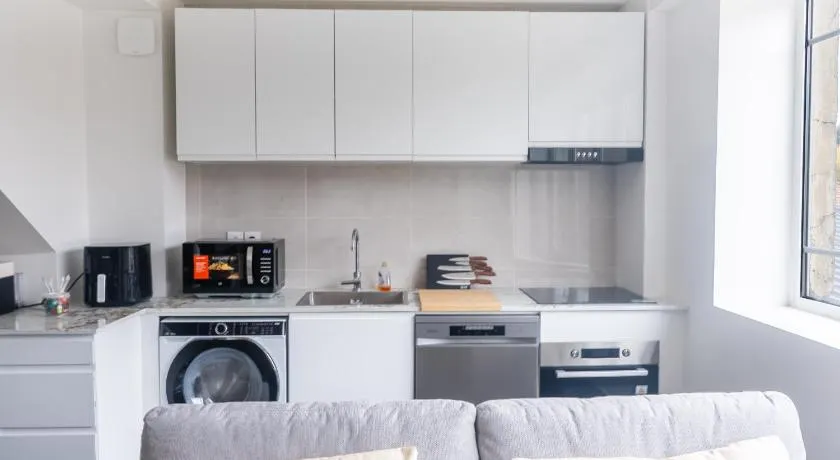 Le Van G-Home - Image 1