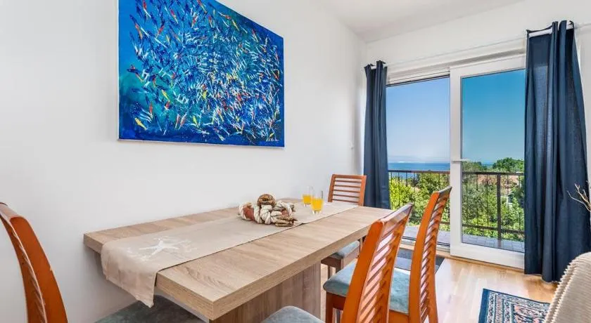 Apartment Roza, sea view, free parking - Image 1