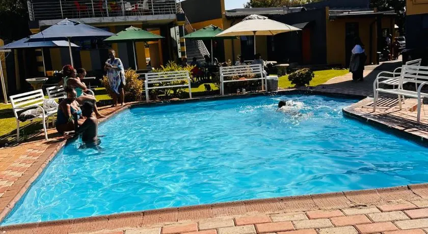 Platinum Guest lodge Germiston - Image 1
