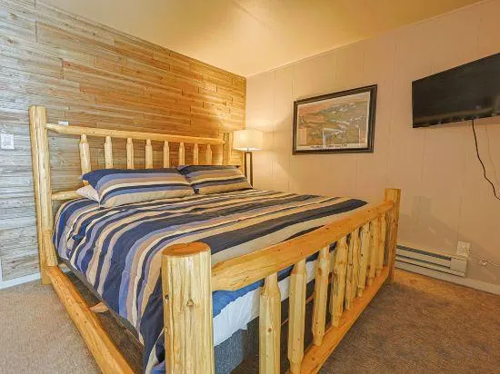 3 Bedroom With Amenities in West Keystone, Short And Easy Free Bus to Mountain Base - Image 1