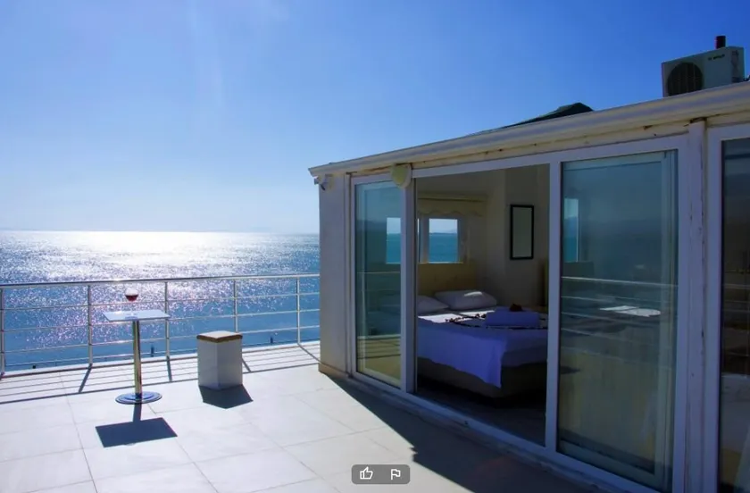Paradise Hotel Akcay - Image 1