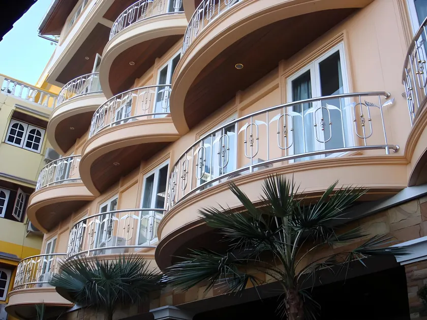 P.72 Hotel - Image 1