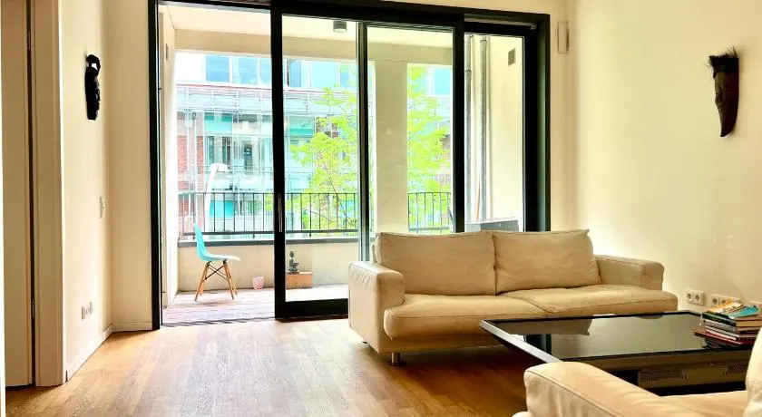 Berlin -Central-Mitte Light Filled 2BD - Image 1