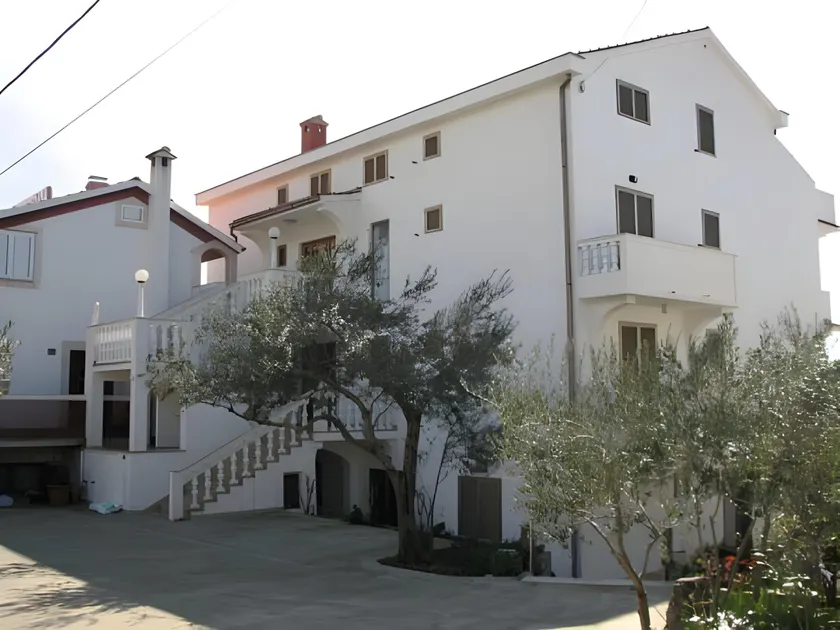 Apartments and Rooms Vinko - Image 1