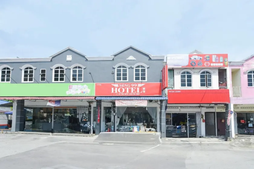 Song 99 Hotel - Image 1