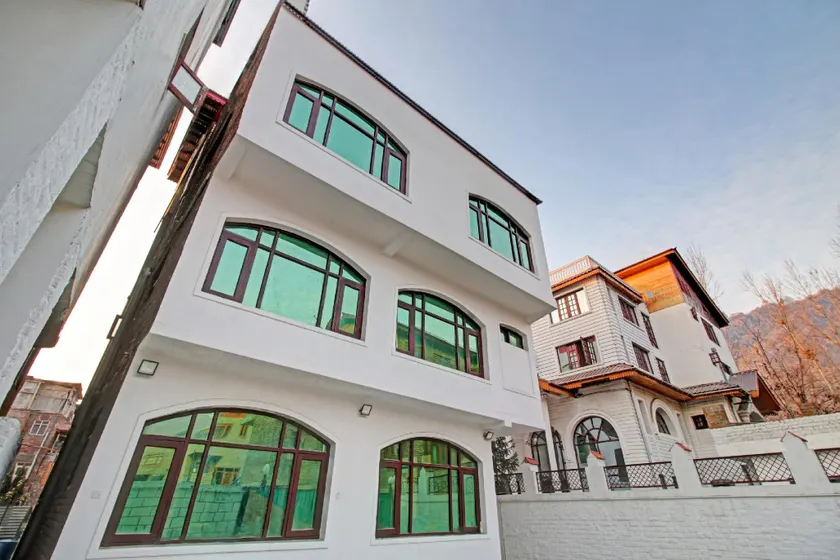 OYO Flagship 84775 Hotel Grand Sultan - Image 1