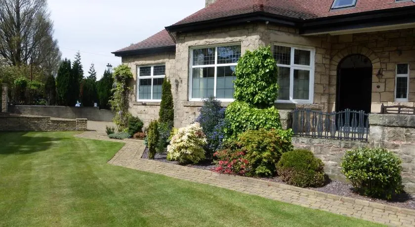 The Cairn Residence - Image 1
