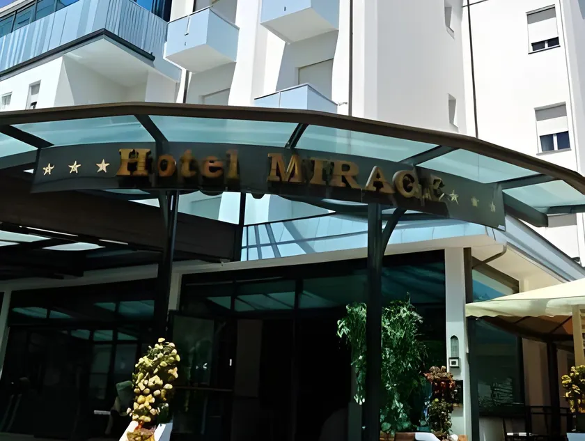 Hotel Mirage - Image 1