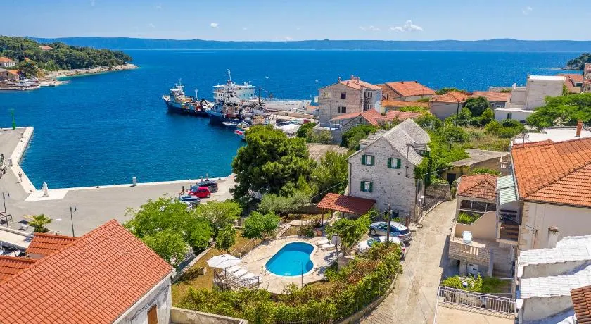 Villa Bonaca - Heated Pool, Harbour Views & Steps to Sea I Sumartin, Brač - Image 1