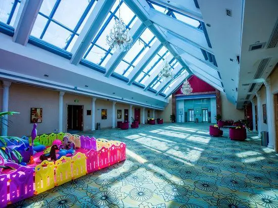 Haitian Yizhou Offshore Scenery Hotel - Image 1