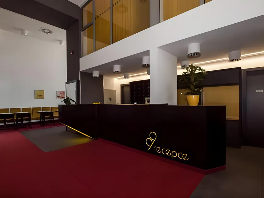 Hotel 99 - Image 1