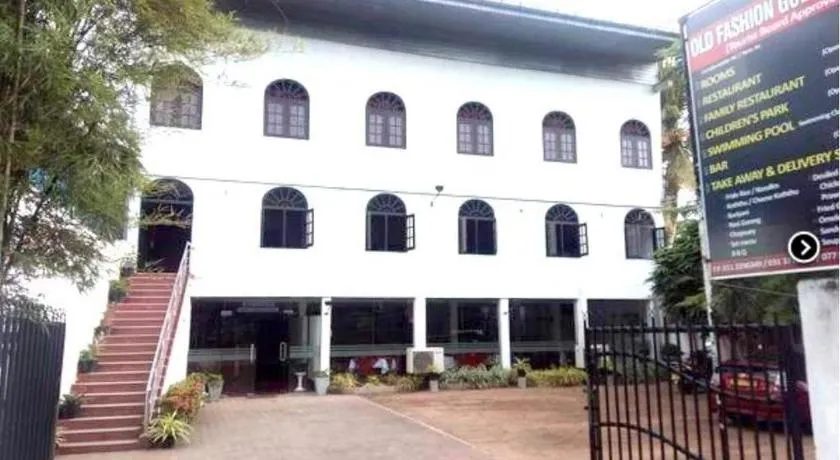 Old Fashion Hotel - Image 1
