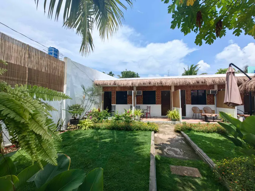 5R Tourist Inn & Restaurant - Image 1