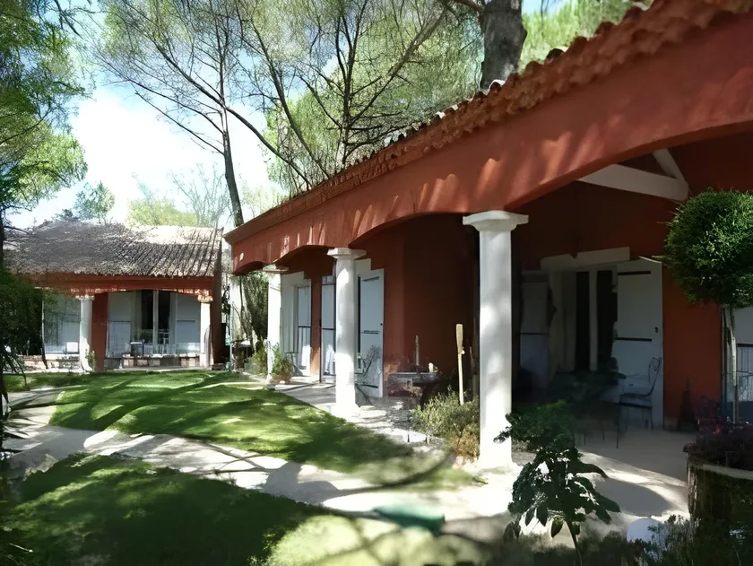 La Bastide des Pins - Image 1