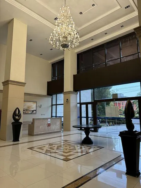 Light Luxury Apartment - Image 1