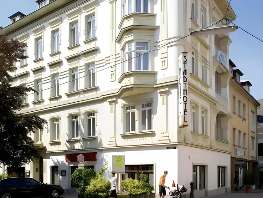 Stadthotel Hauser Eck - Image 1