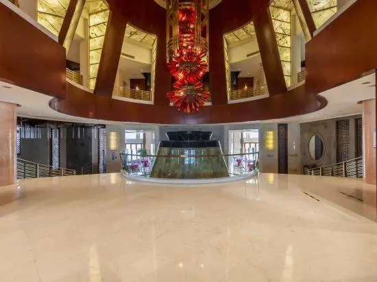 Golden Elephant Hotel - Image 1