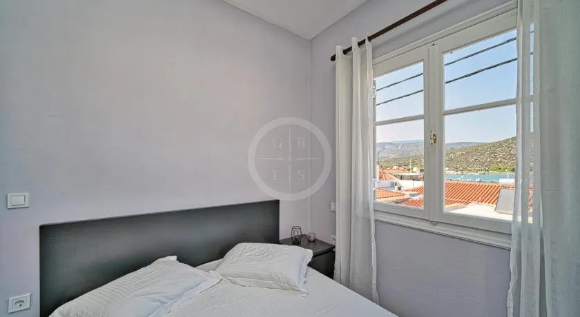 Chloi Apartment - Image 1