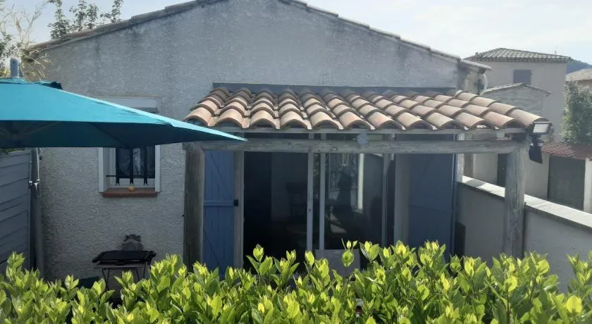 Bord Verdon T2 Maisonnette 35m2 Climatisation - Terrasse 25m2-classé 3étoiles - Image 1