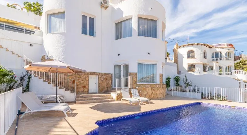 Villa 'Sol Y Mar' avec piscine privée, Wi-Fi et climatisation - Image 1