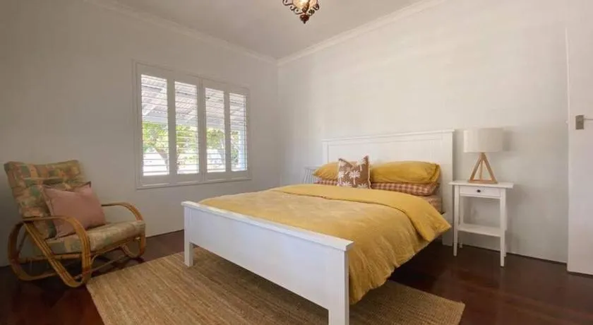 Sunshine Shack - Image 1
