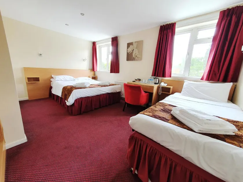 Royal Square Hotel - NEC & Birmingham Airport - Image 1