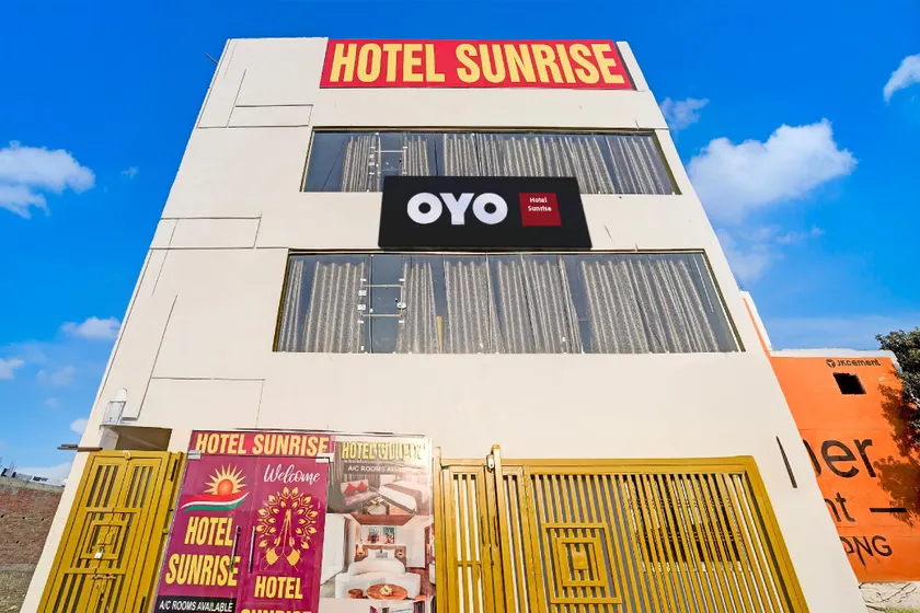 Hotel O by OYO Sunrise - Image 1