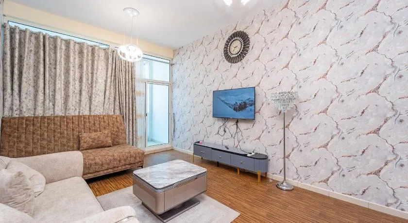 Luxury 2 bedroom next to beach with swimming pool gym and kids play area - Image 1
