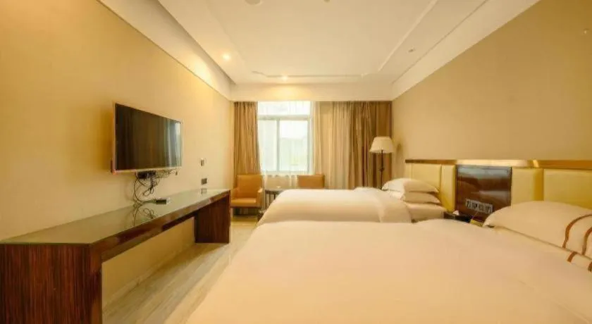 Vienna Classic Hotel Fujian Nanjing - Image 1