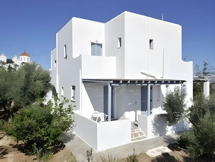 Apanema Paros - Image 1