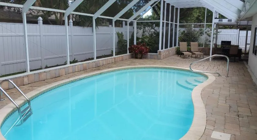 Paradise in the Sun - Image 1