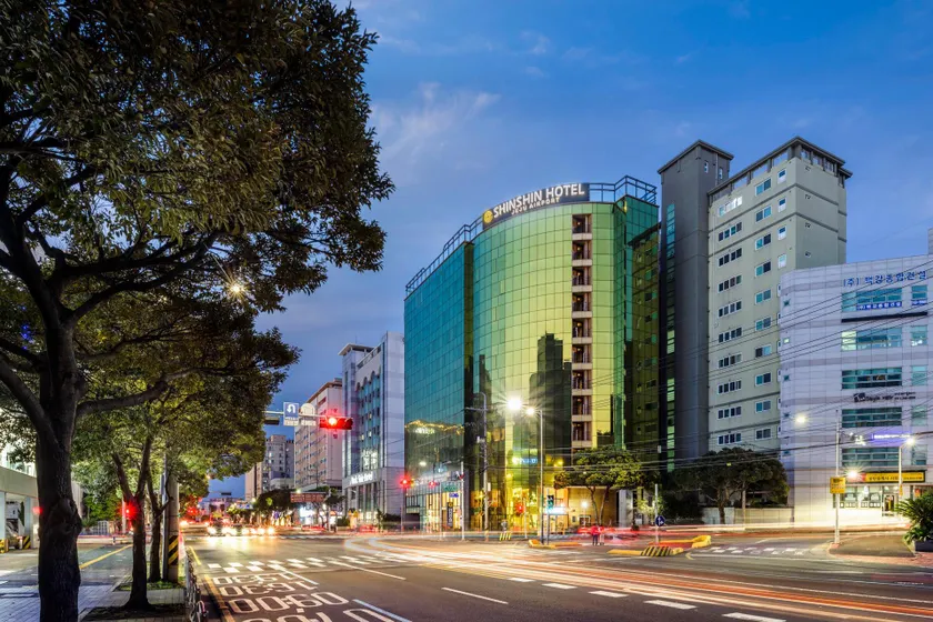 Shin Shin Hotel Jeju Airport - Image 1